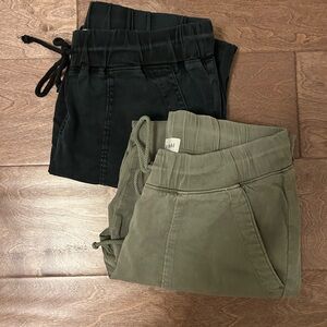 Bella Dahl Women’s Navy and Green Pocket Joggers